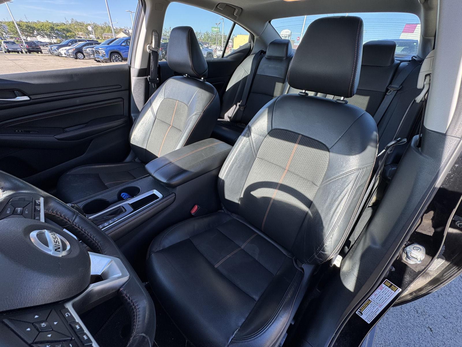 2022 Nissan Altima 2.5 SR photo 17