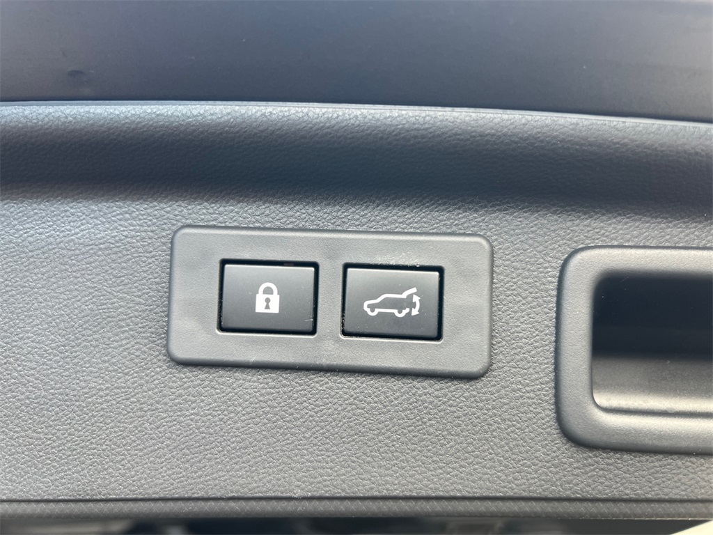 2023 Subaru Forester Premium photo 20