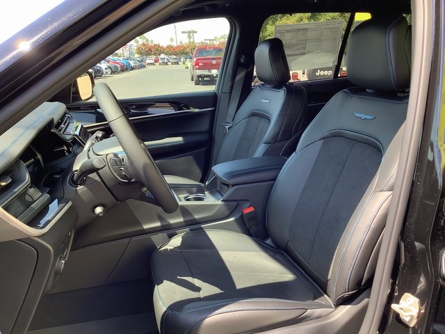 2023 Jeep Grand Cherokee Trailhawk 4xe photo 8