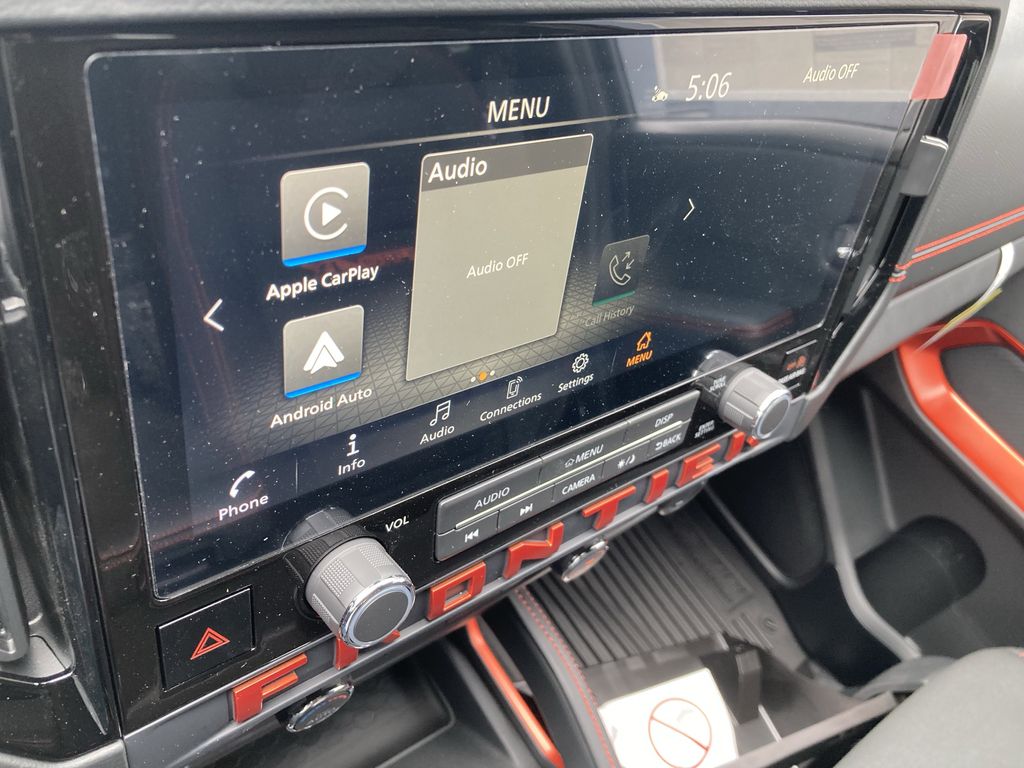 2025 Nissan Frontier Crew Cab PRO-4X photo 13