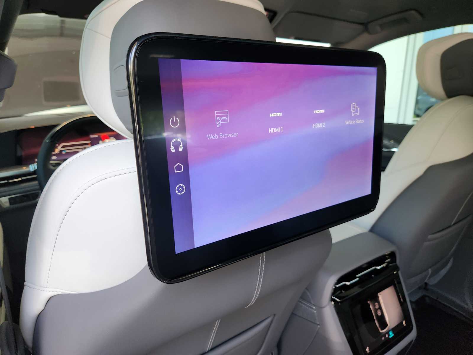 2026 Cadillac Escalade IQ Sport photo 18