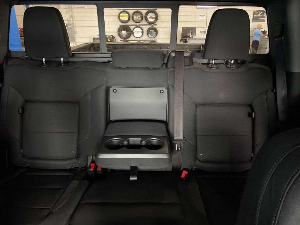 2025 Chevrolet Silverado 3500HD LT photo 14