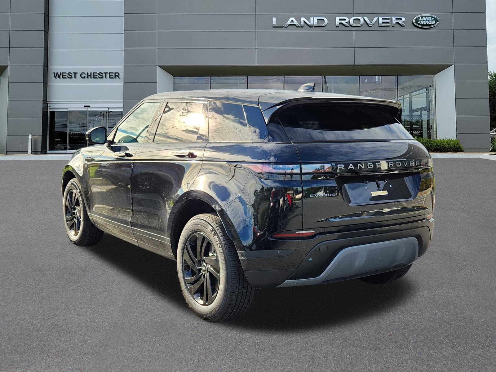 2026 Land Rover Range Rover Evoque S photo 2