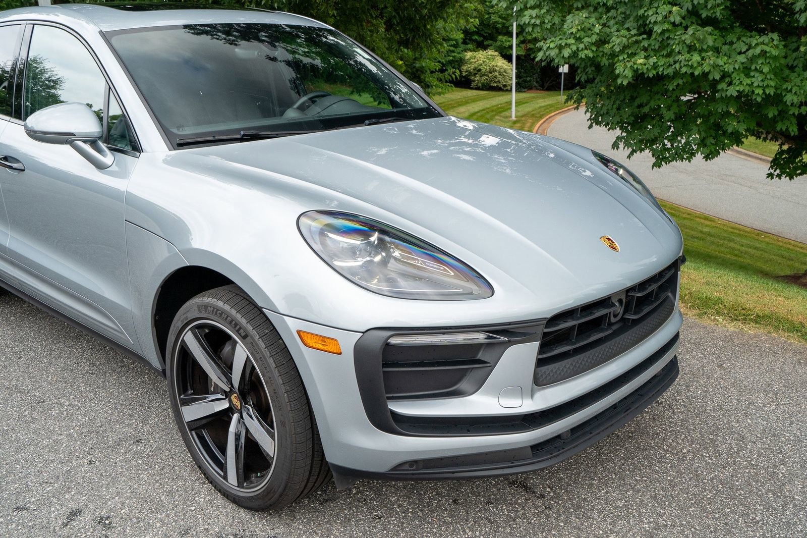 2024 Porsche Macan Base photo 14
