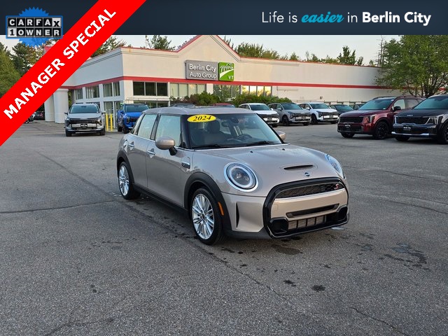 2024 MINI Hardtop 4 Door S's photo