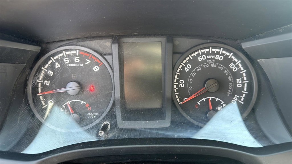 2022 Toyota Tacoma SR5 V6 4x4 photo 12