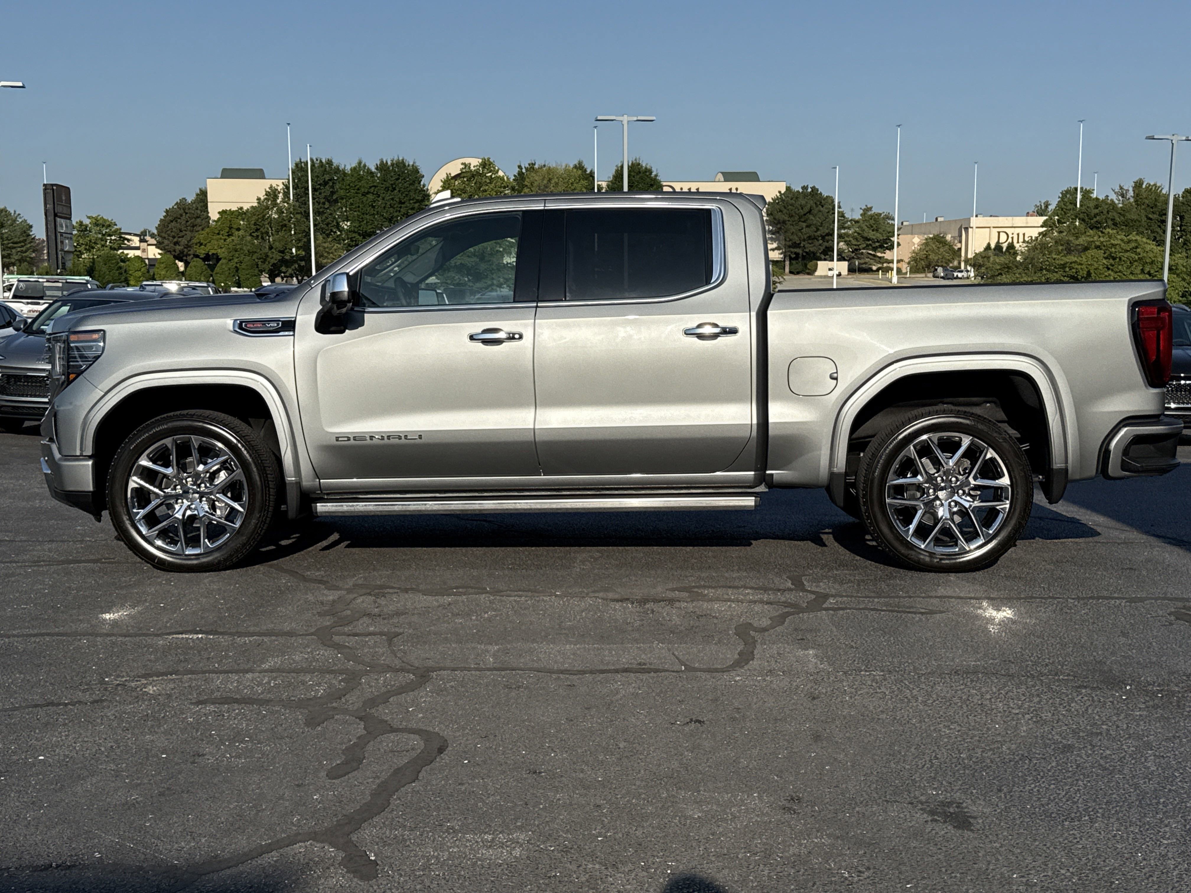 2025 Gmc Sierra Denali photo 10