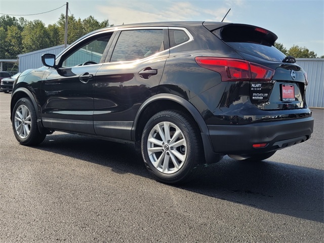 2019 Nissan Rogue Sport S photo 5