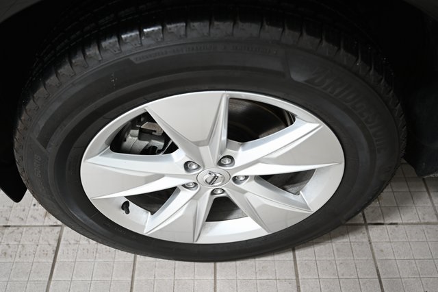 2022 Volvo XC60 B5 Momentum photo 9