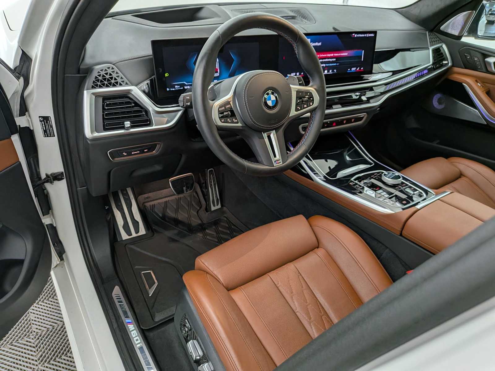 2025 Bmw X7 M60i photo 2