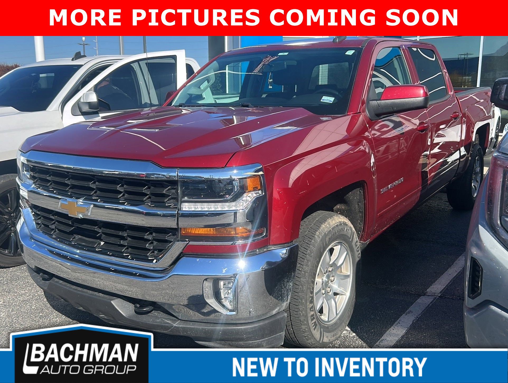 2018 Chevrolet Silverado 1500 LT photo 2