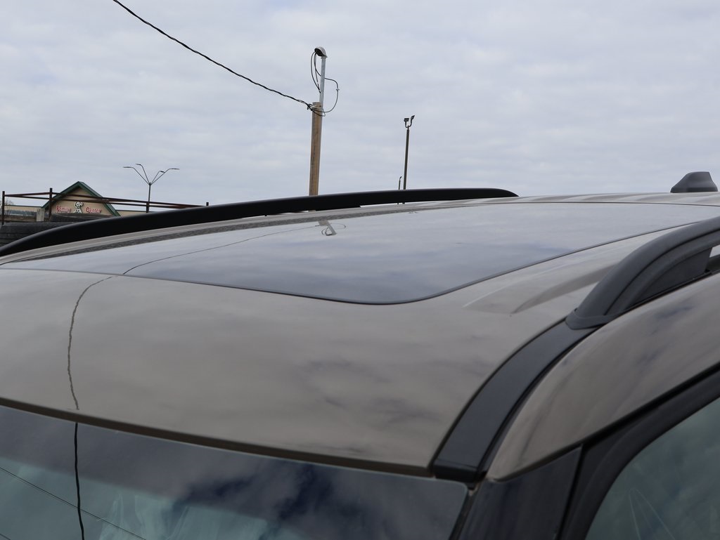 2026 Ford Explorer photo 2