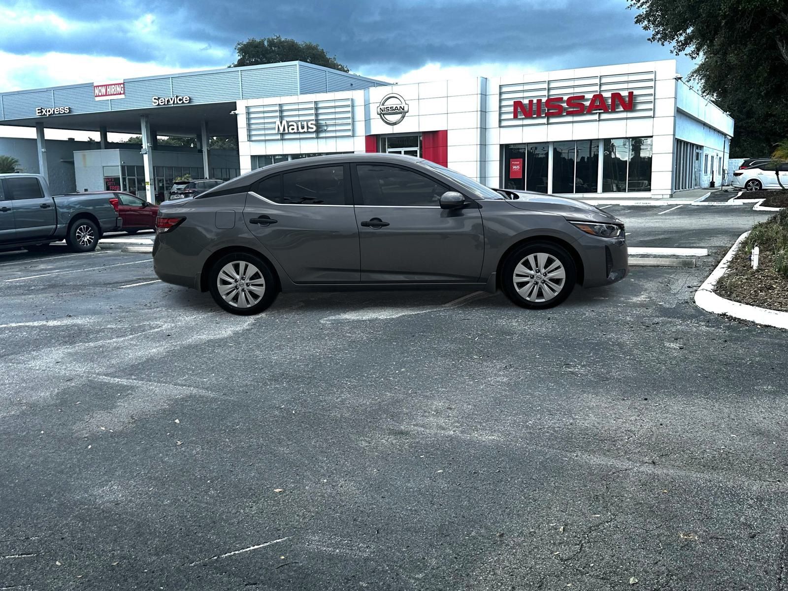 2025 Nissan Sentra S photo 2