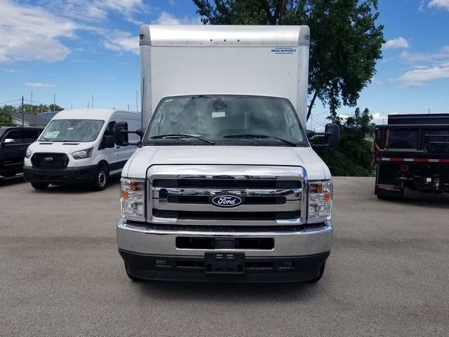 2026 Ford E-450 photo 3