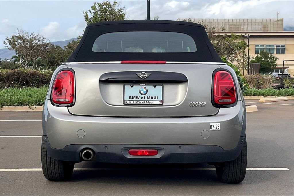 2021 Mini Cooper Signature photo 4