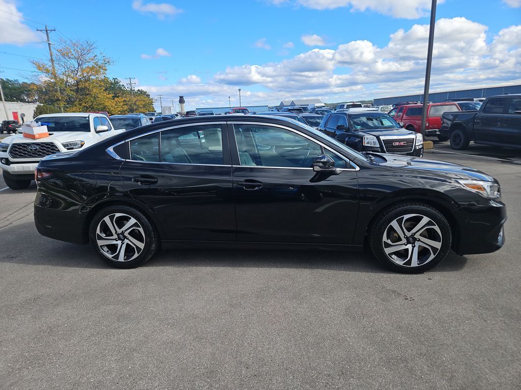 2022 Subaru Legacy Limited photo 3