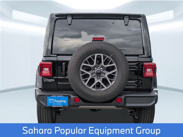 2025 Jeep Wrangler Sahara photo 4