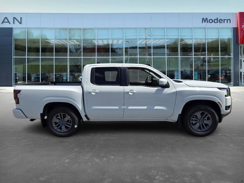 2025 Nissan Frontier Crew Cab SV photo 4