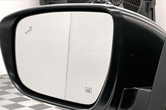 2025 Nissan Frontier SV photo 23