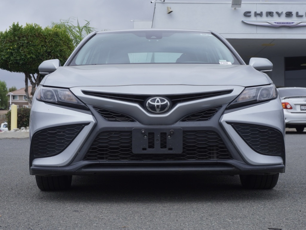 2023 Toyota Camry SE photo 8