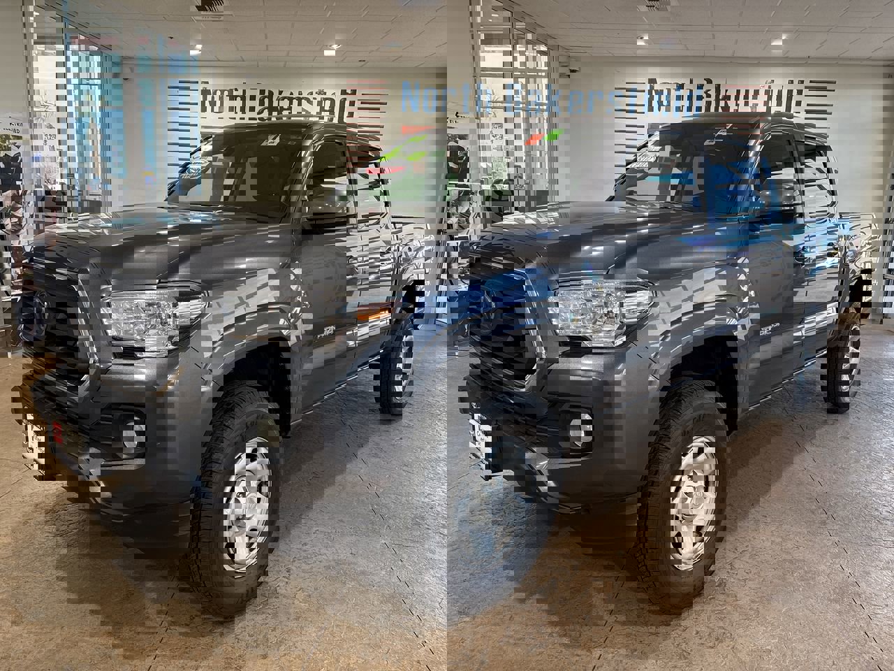2021 Toyota Tacoma SR5's photo