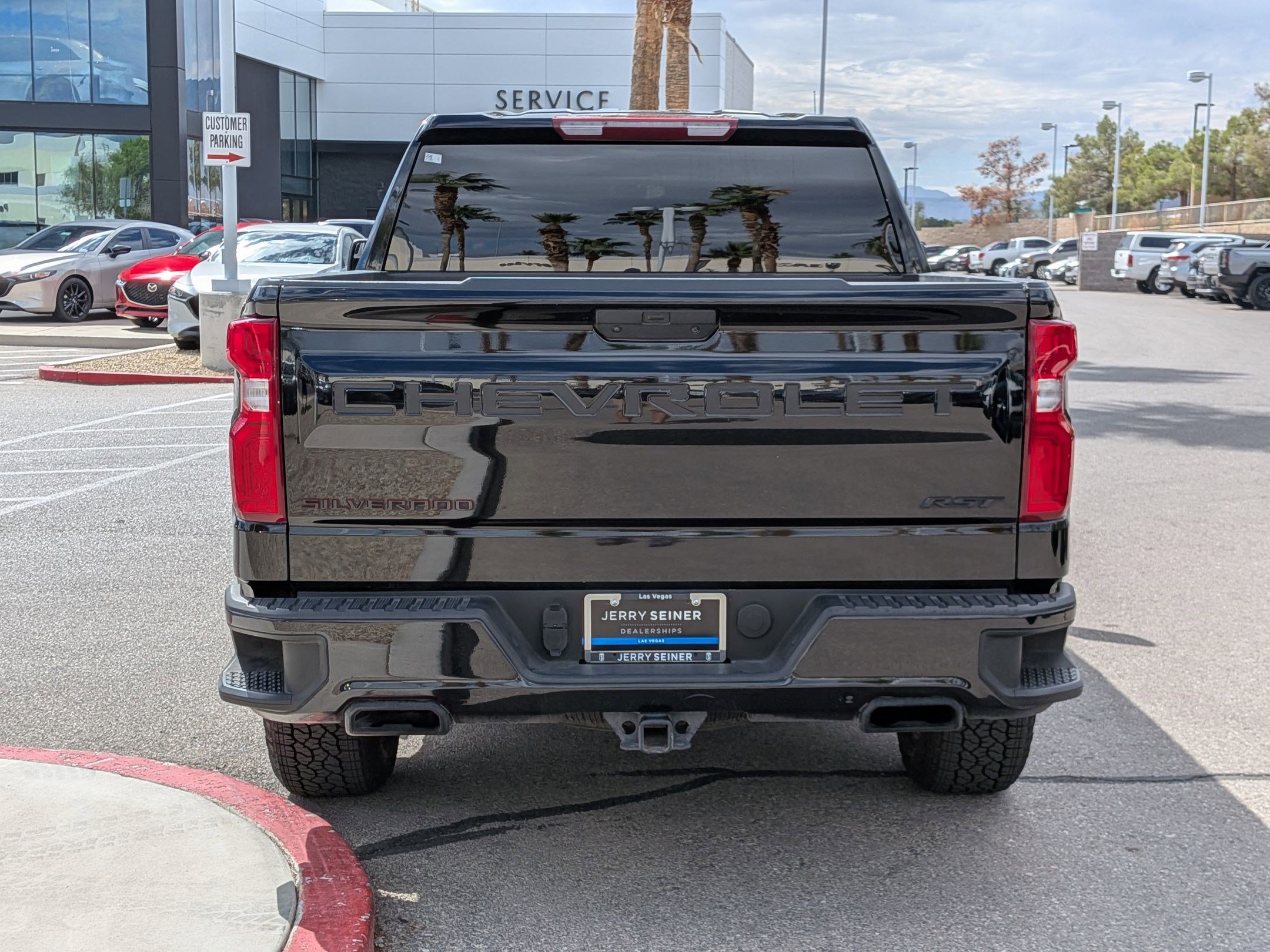 2022 Chevrolet Silverado 1500 RST photo 4