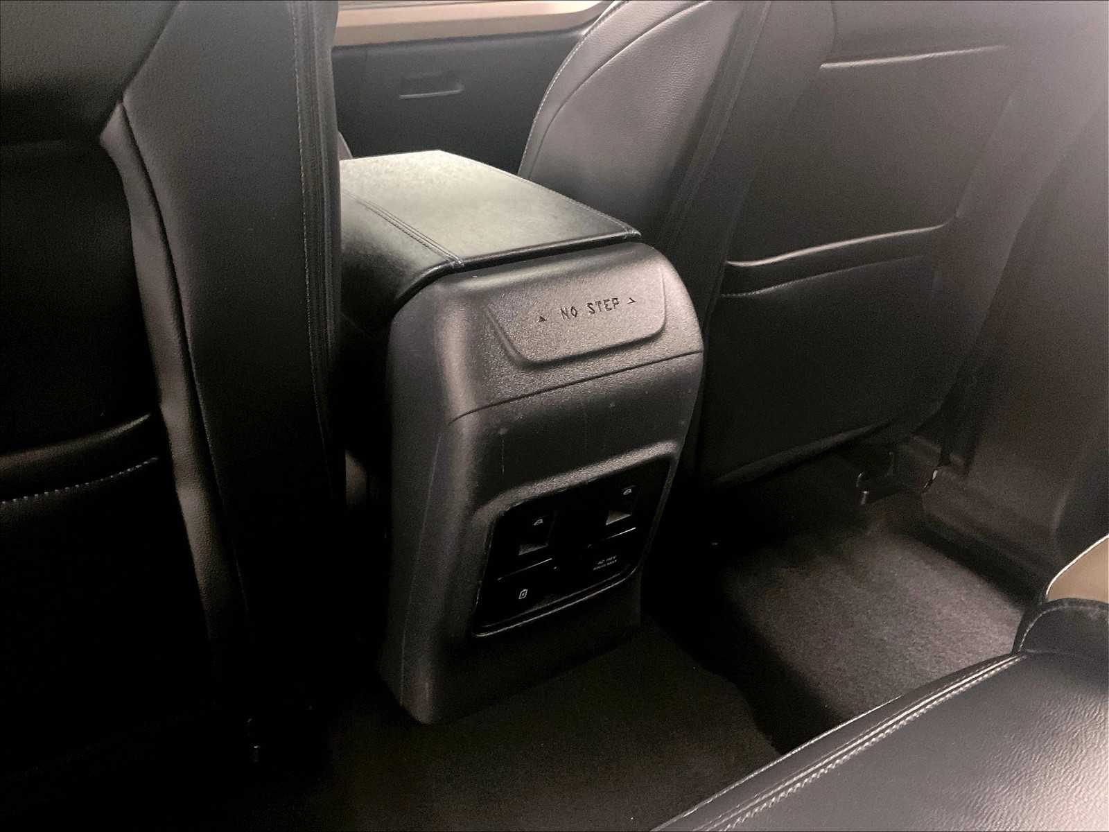 2024 Ford Bronco Wildtrak photo 28