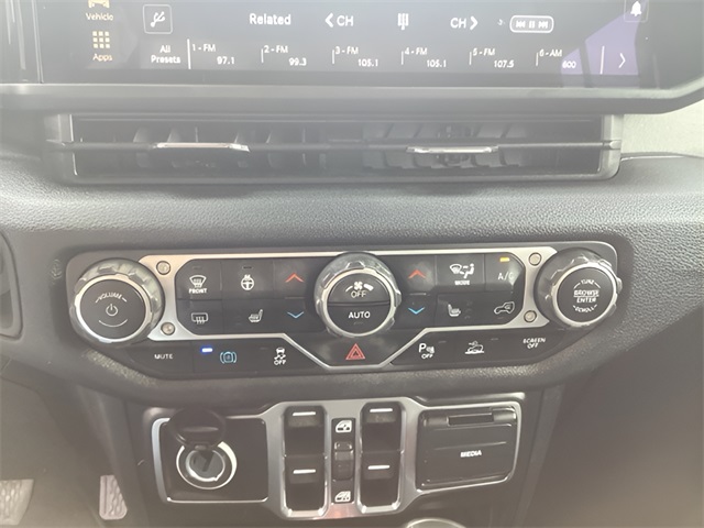 2024 Jeep Wrangler Sport S 4xe photo 21