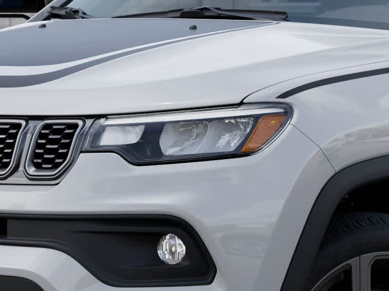 2026 Jeep Compass Latitude Altitude photo 3