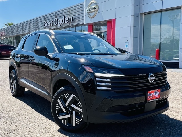 2026 Nissan KICKS SV's photo