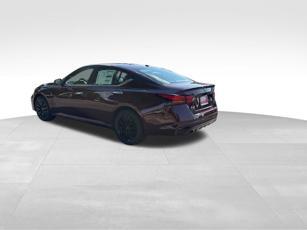 2025 Nissan Altima SV Special Edition photo 2