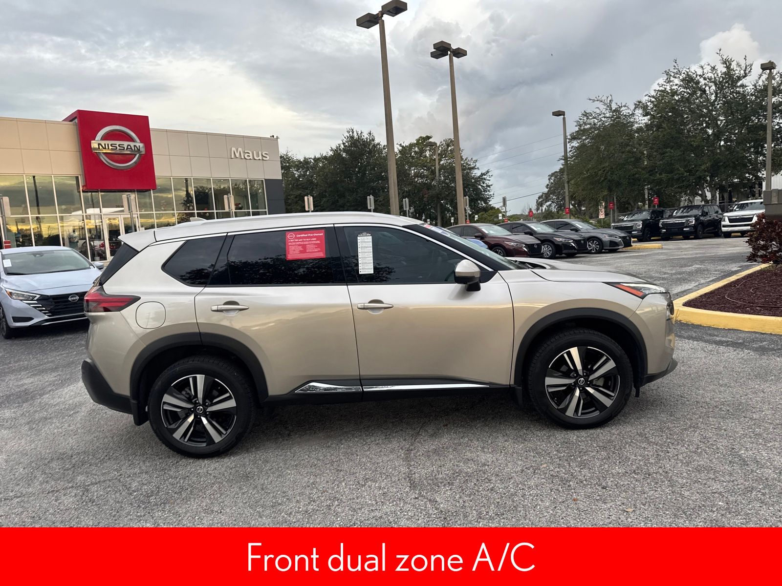 2021 Nissan Rogue SL photo 4