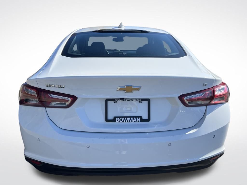2024 Chevrolet Malibu Premier 2LT photo 4