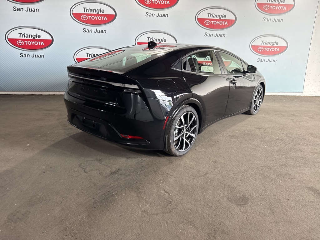 2025 Toyota Prius Plug-in Hybrid XSE photo 4