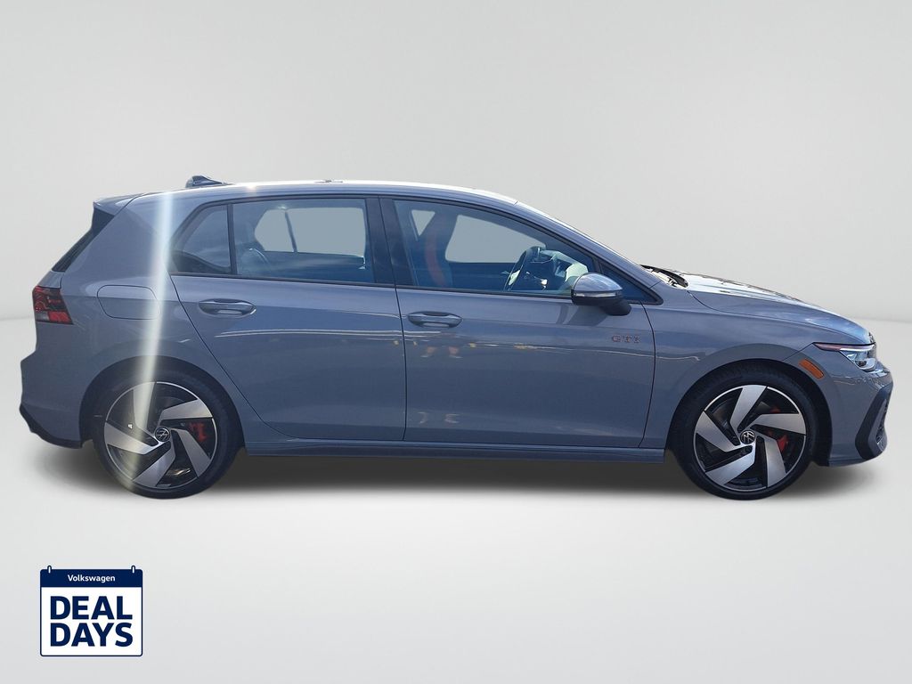 2025 Volkswagen Golf GTI S photo 3