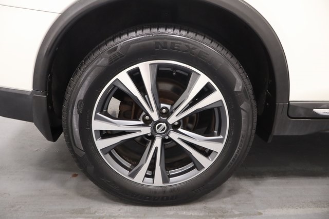 2017 Nissan Rogue SL photo 24