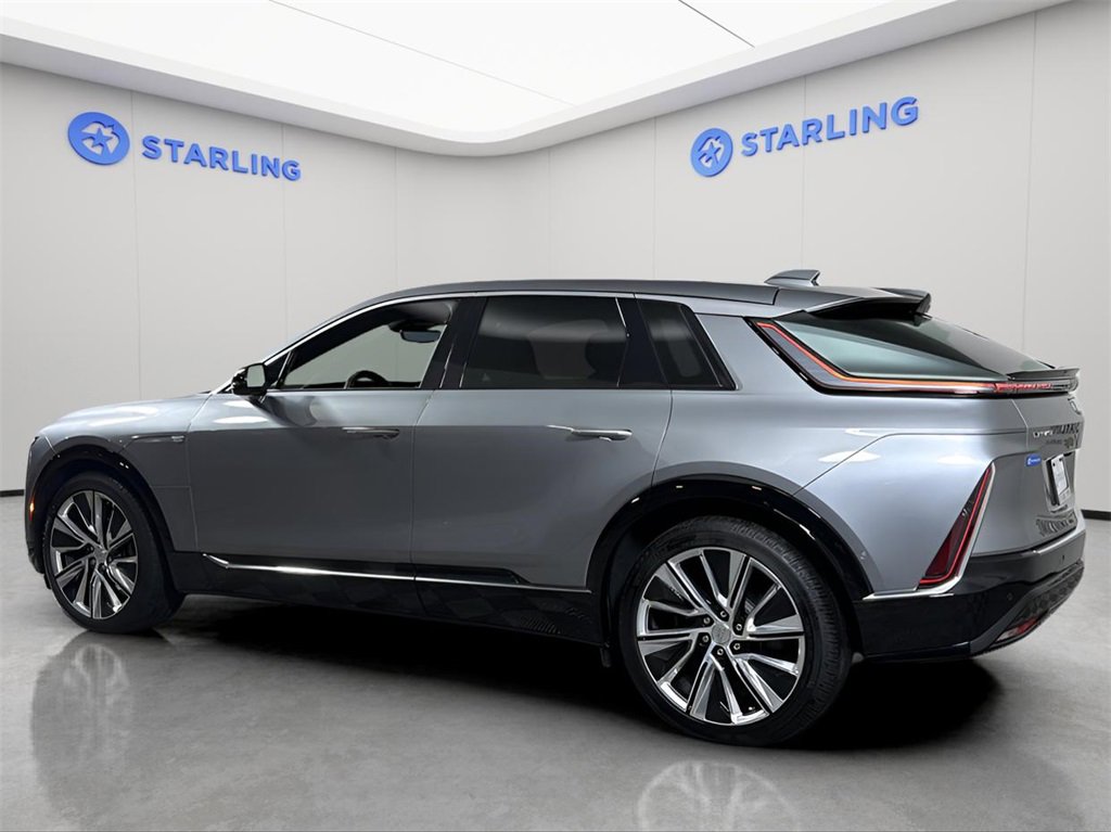 2024 Cadillac Lyriq Luxury photo 4