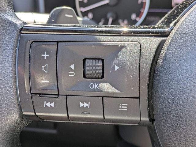 2023 Nissan Rogue SV photo 21