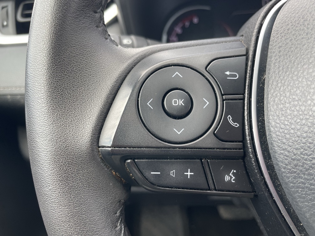 2024 Toyota RAV4 XLE Premium photo 7