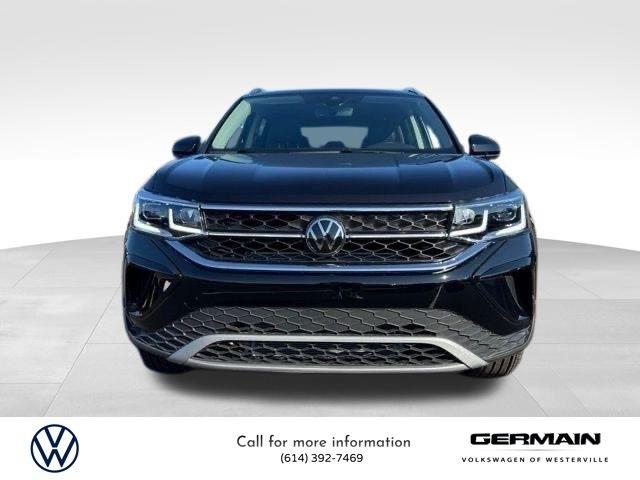2024 Volkswagen Taos SE photo 2