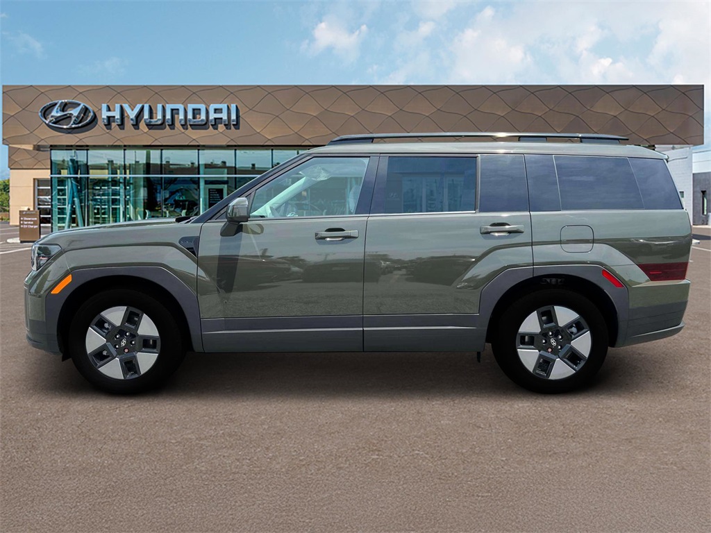 2025 Hyundai Santa Fe SEL photo 2