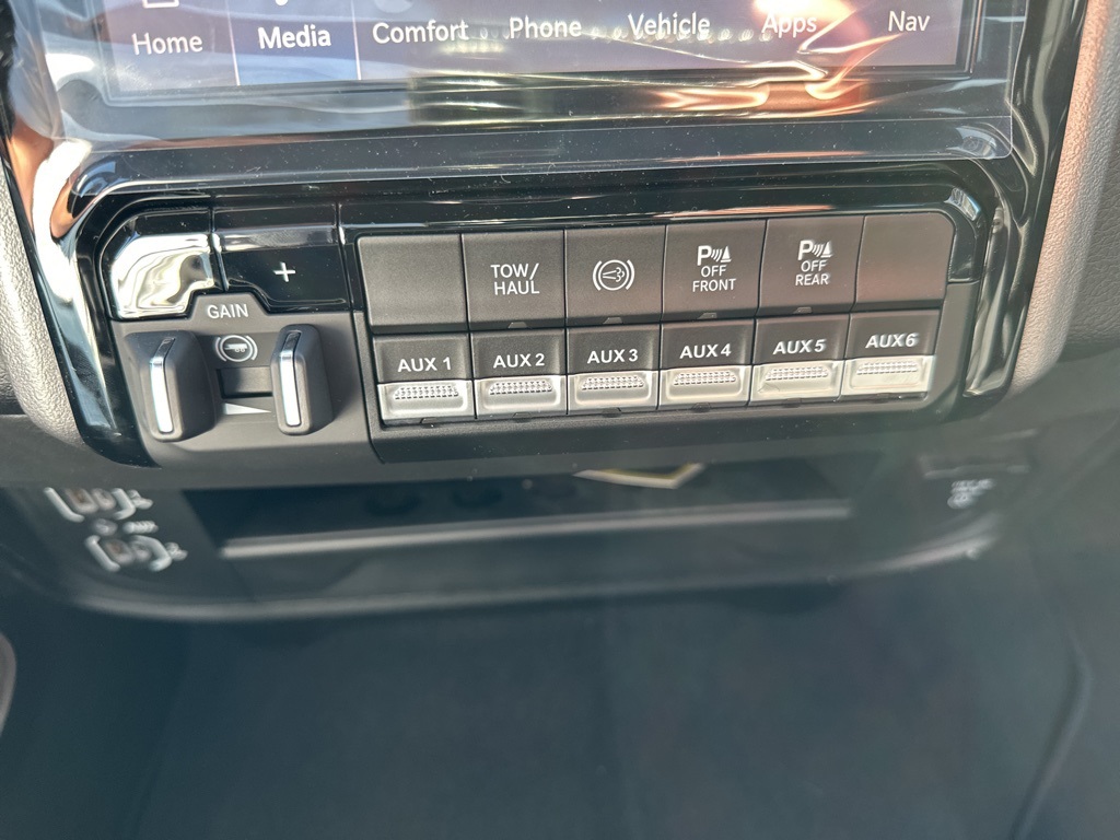 2025 Ram 2500 Laramie photo 22