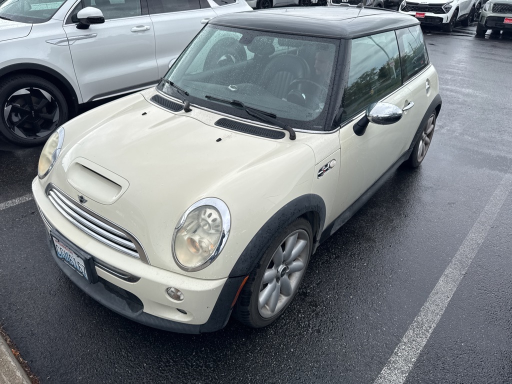 2006 Mini Cooper Base photo 2