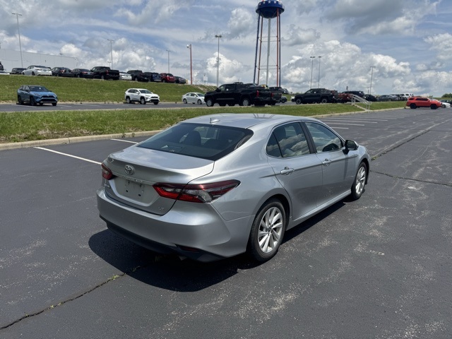 2023 Toyota Camry LE photo 2