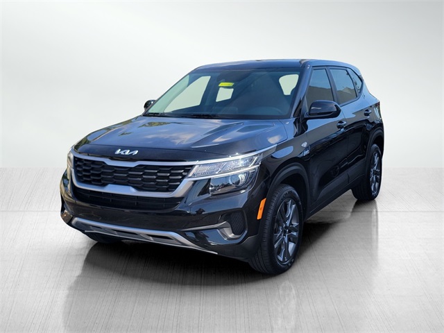 2023 Kia Seltos LX photo 8