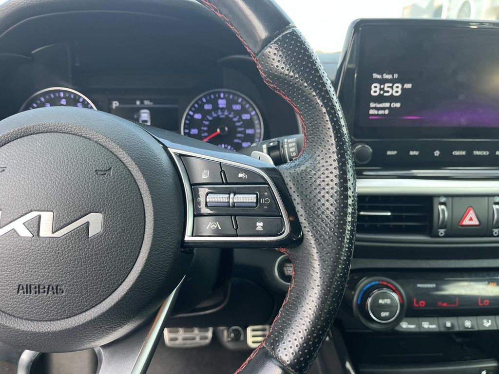 2023 Kia Forte GT photo 17