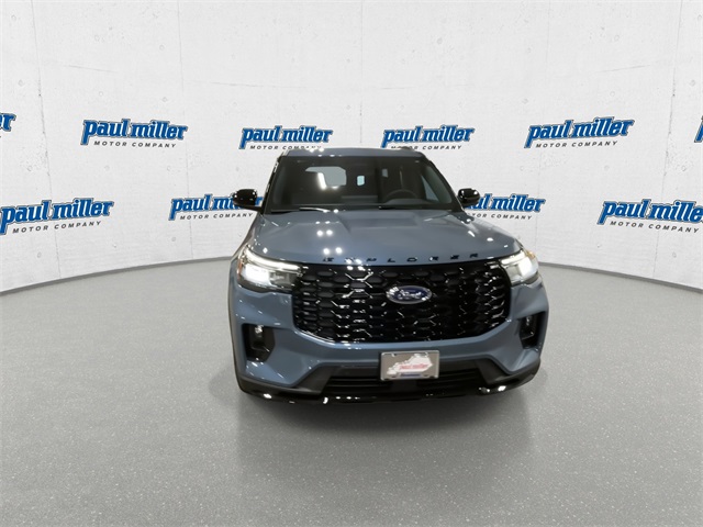 2026 Ford Explorer ST-Line photo 3