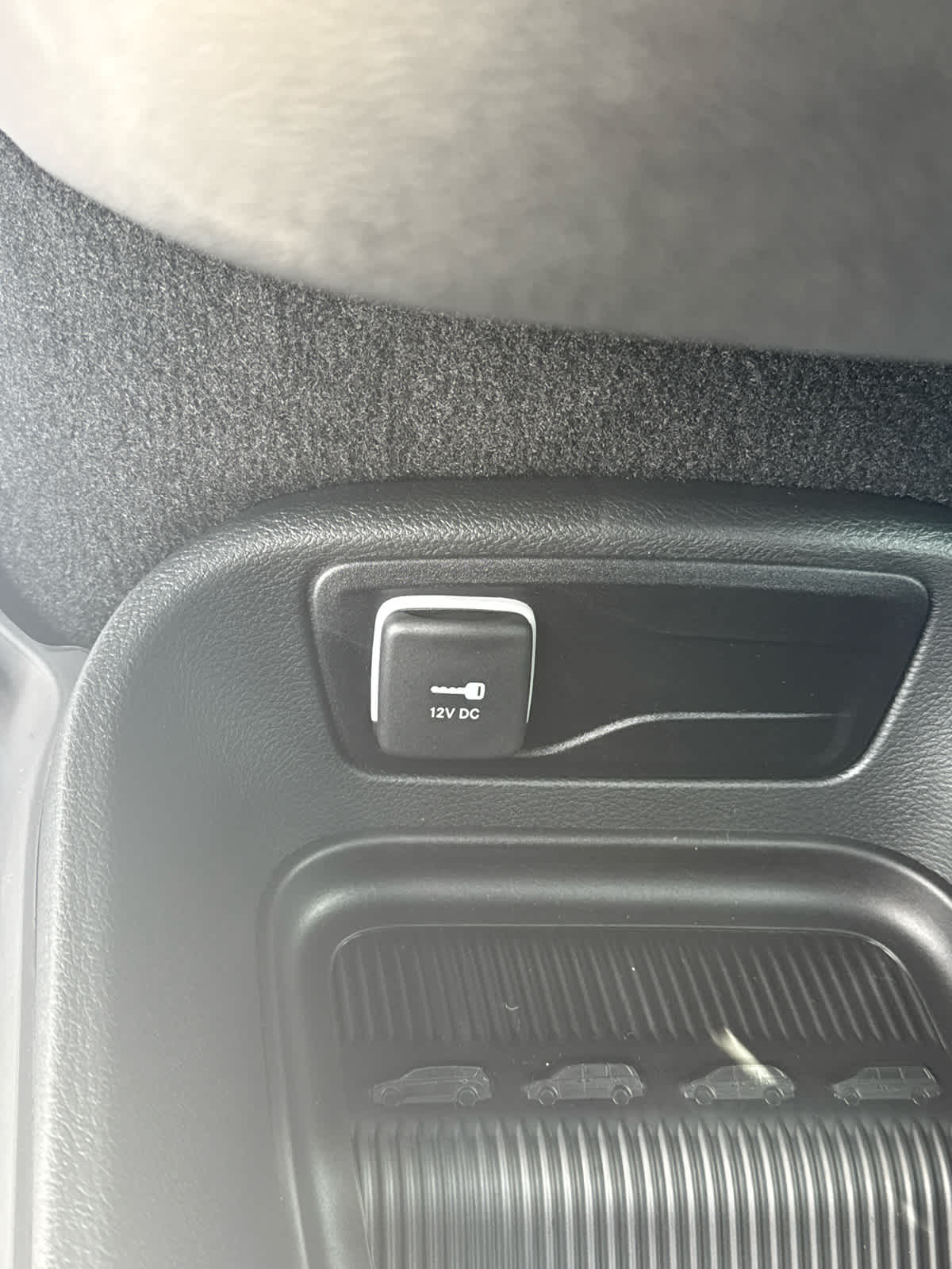 2026 Chrysler Voyager LX photo 28