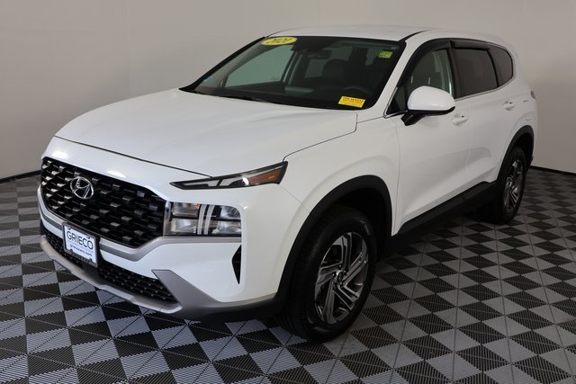 2021 Hyundai Santa Fe SE photo 4