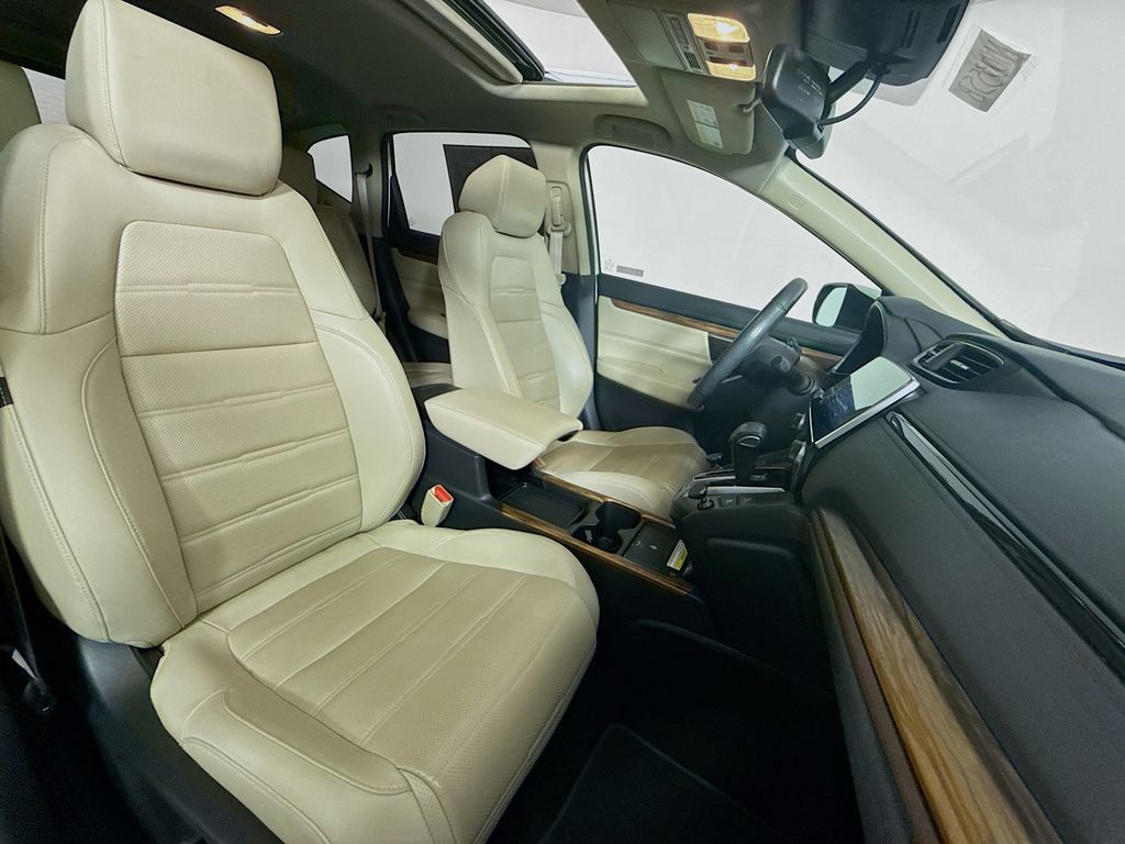 2020 Honda CR-V Touring photo 27